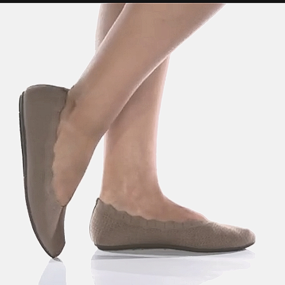 NWOB Skechers women's cleo missus engineered knit khaki flats